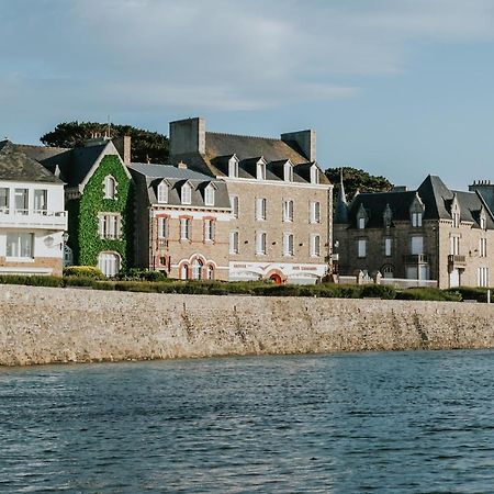 Hotel Aux Tamaris - Vue Mer Roscoff Exteriör bild