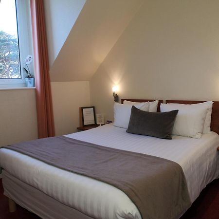 Hotel Aux Tamaris - Vue Mer Roscoff Exteriör bild