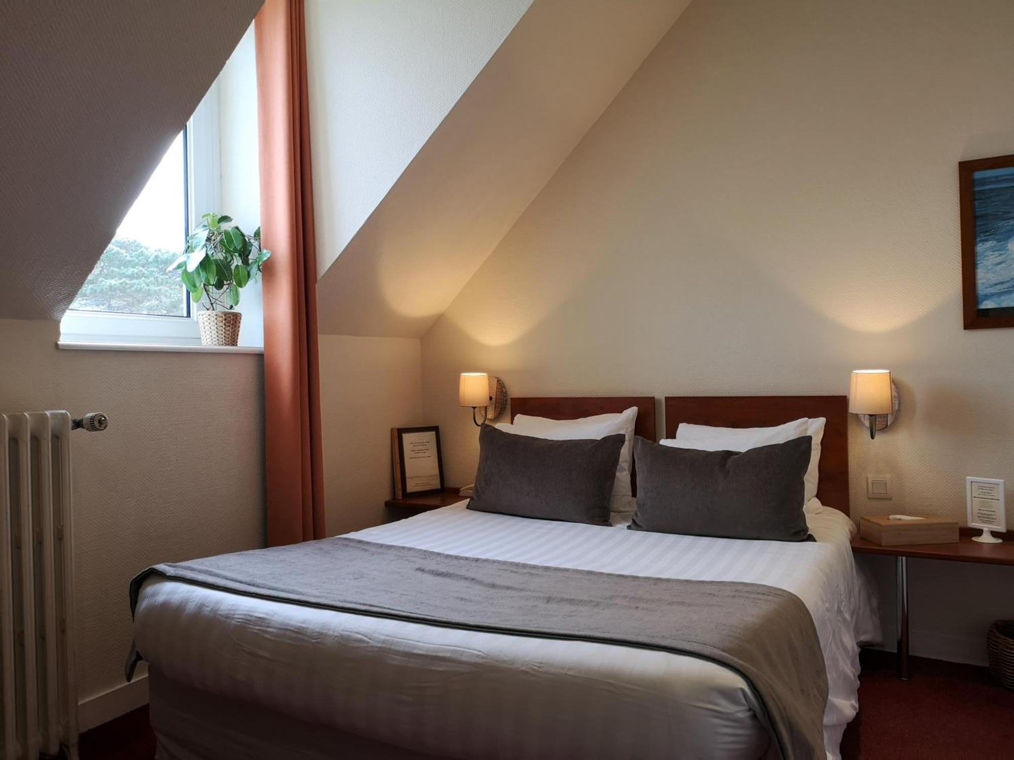 Hotel Aux Tamaris - Vue Mer Roscoff Rum bild