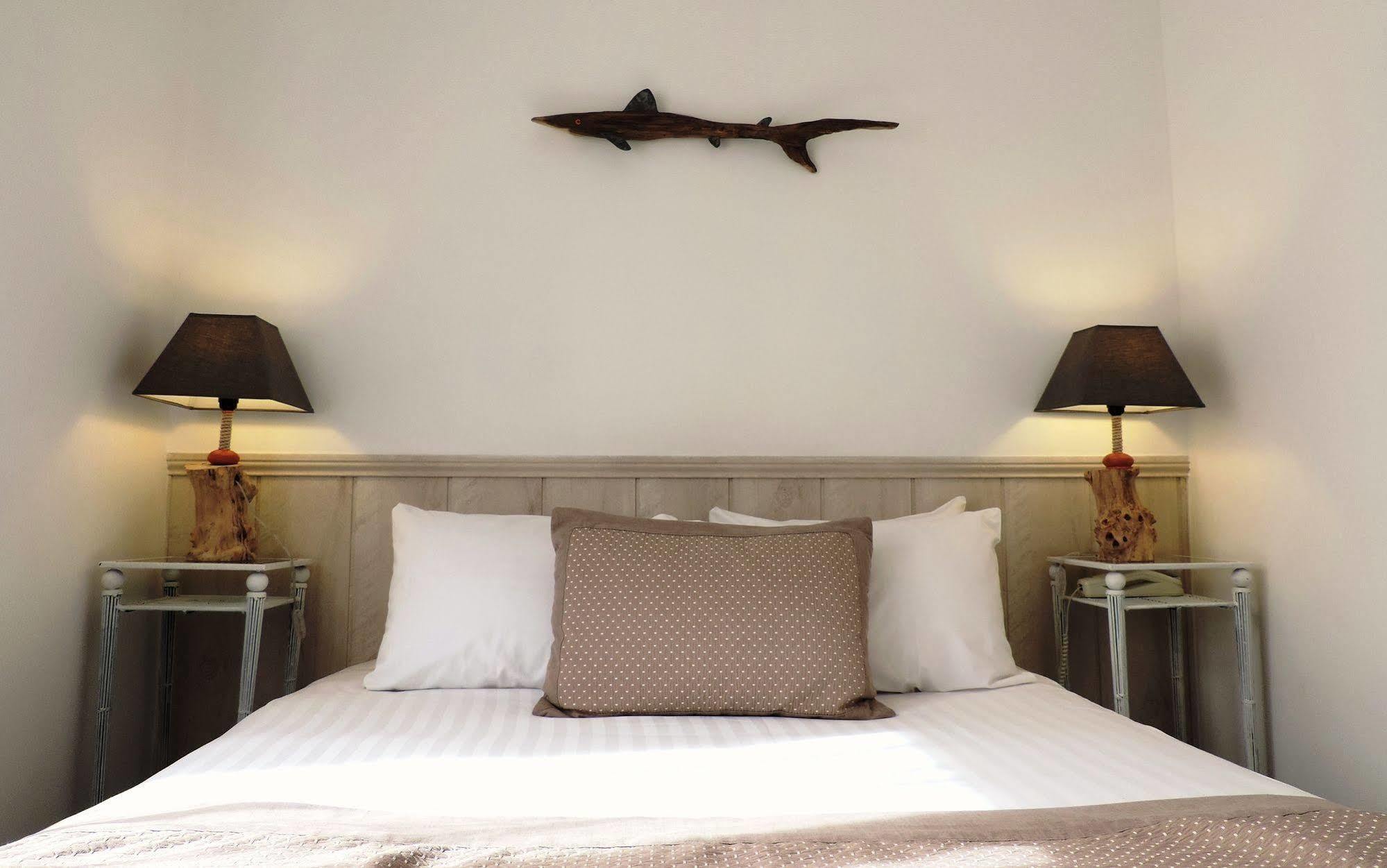 Hotel Aux Tamaris - Vue Mer Roscoff Exteriör bild